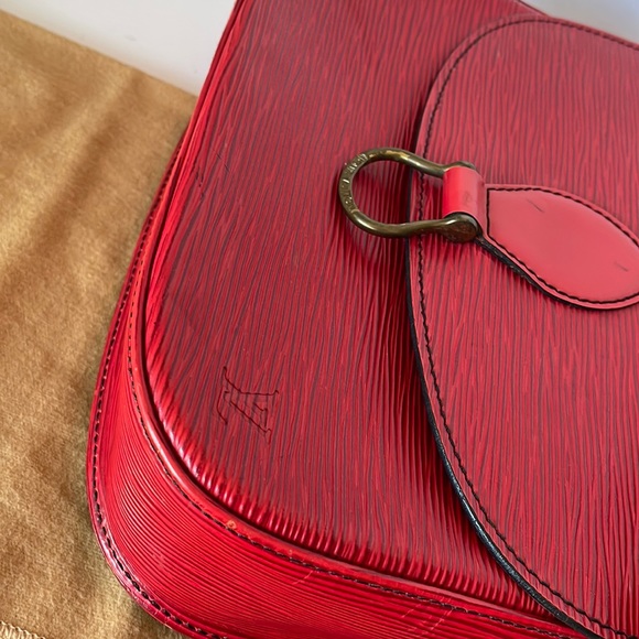 ❌🔥SALE❌PRICE DROP ❌AUTHENTIC Louis Vuitton Epi Saint Cloud /Crossbody Ba… - Picture 5 of 17